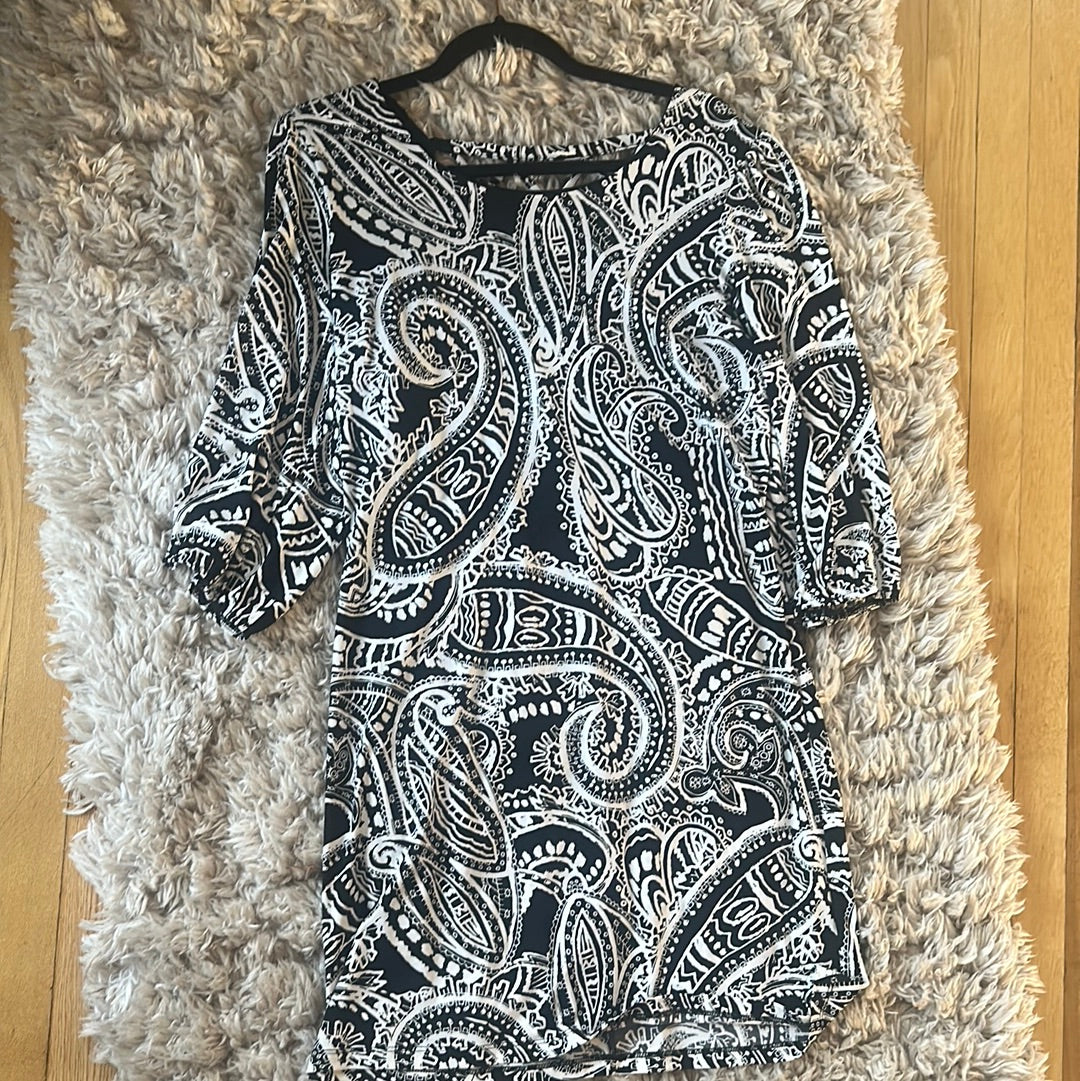 b/w dress sz 12