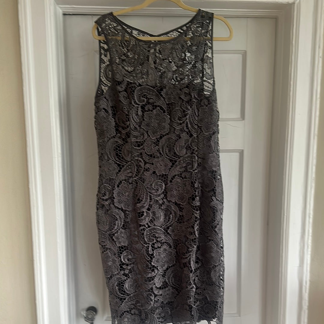 8.8 A P grey lace dress sz 16