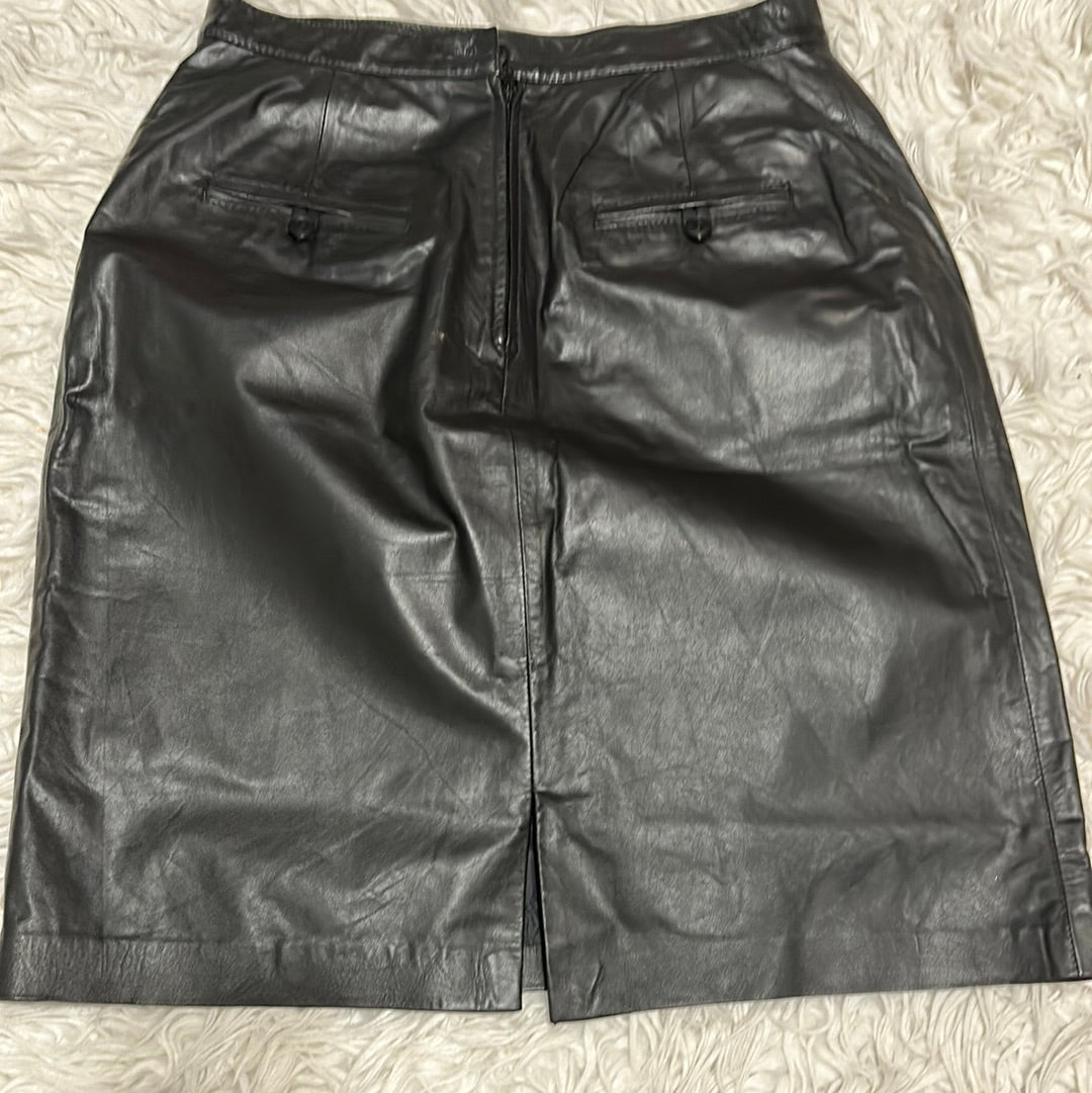 7.17 C.J Todd black leather Sz 12