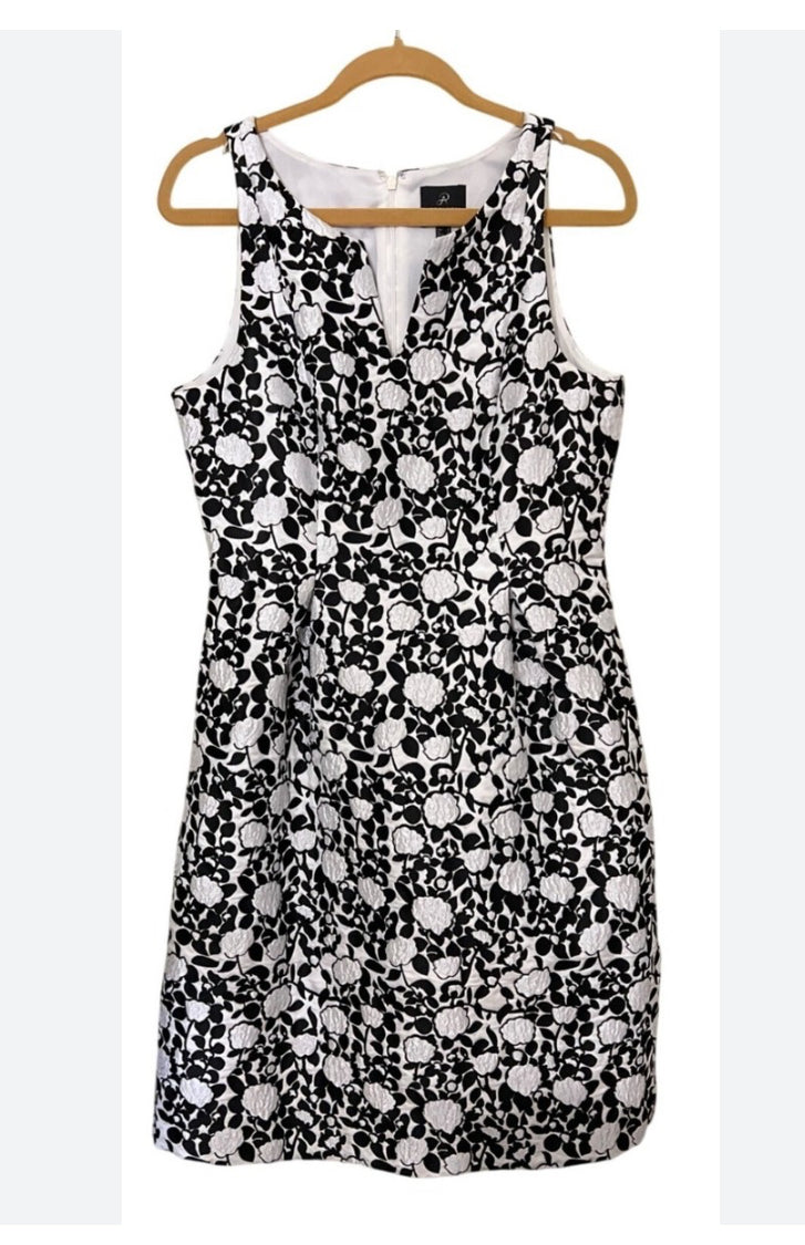Preloved Adriana Papell B/W fit and flare sheath dress sz 14