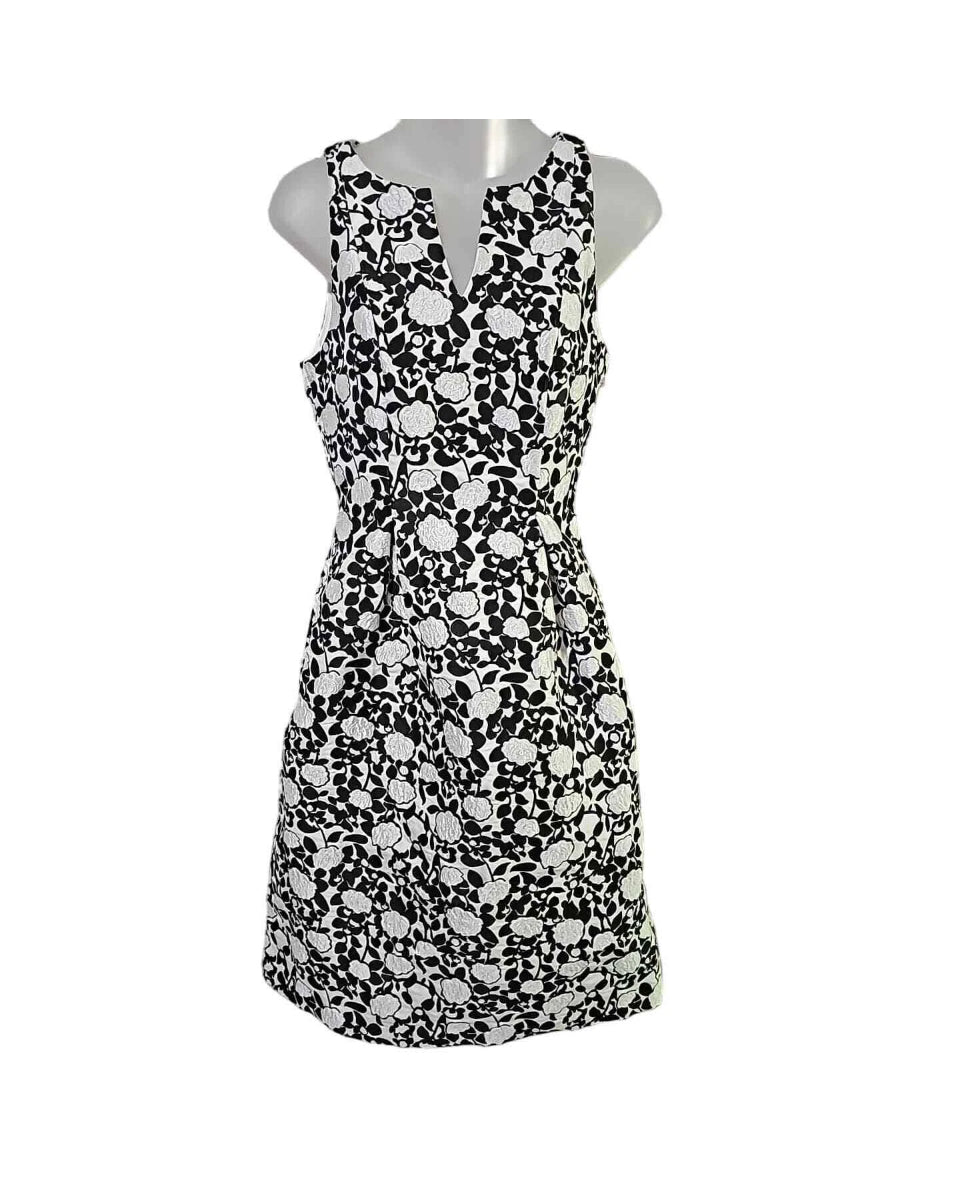 Preloved Adriana Papell B/W fit and flare sheath dress sz 14