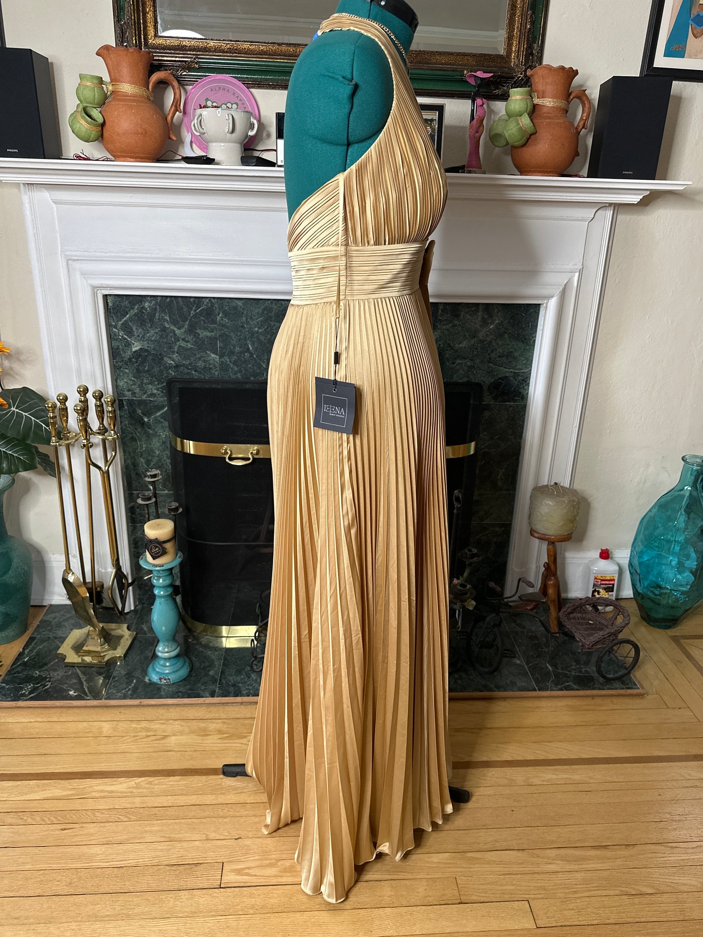 NEW Mac Duggal Halter gown sz 12 (hook and eye needs reinforcement)