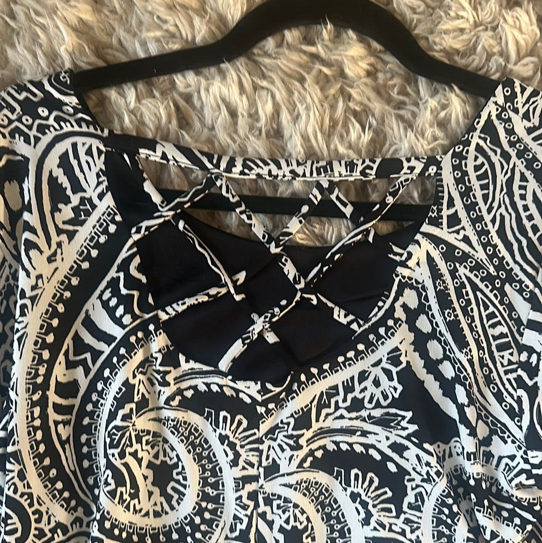 b/w dress sz 12