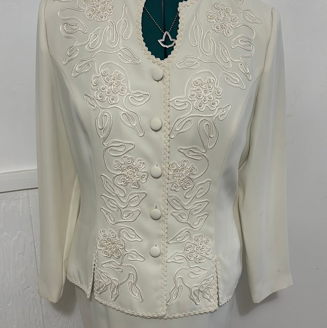 Chestudio Cream Suit Sz 12