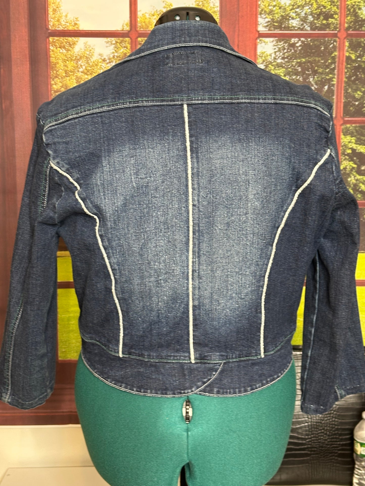Preloved Baby Phat cropped denim jacket sz L