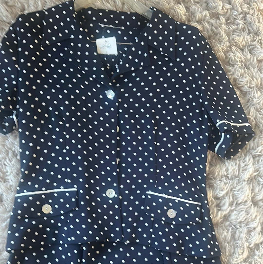 NO LABEL NAVY/WHITE POLKA DOT 2PC SKIRT SET SZ M/L