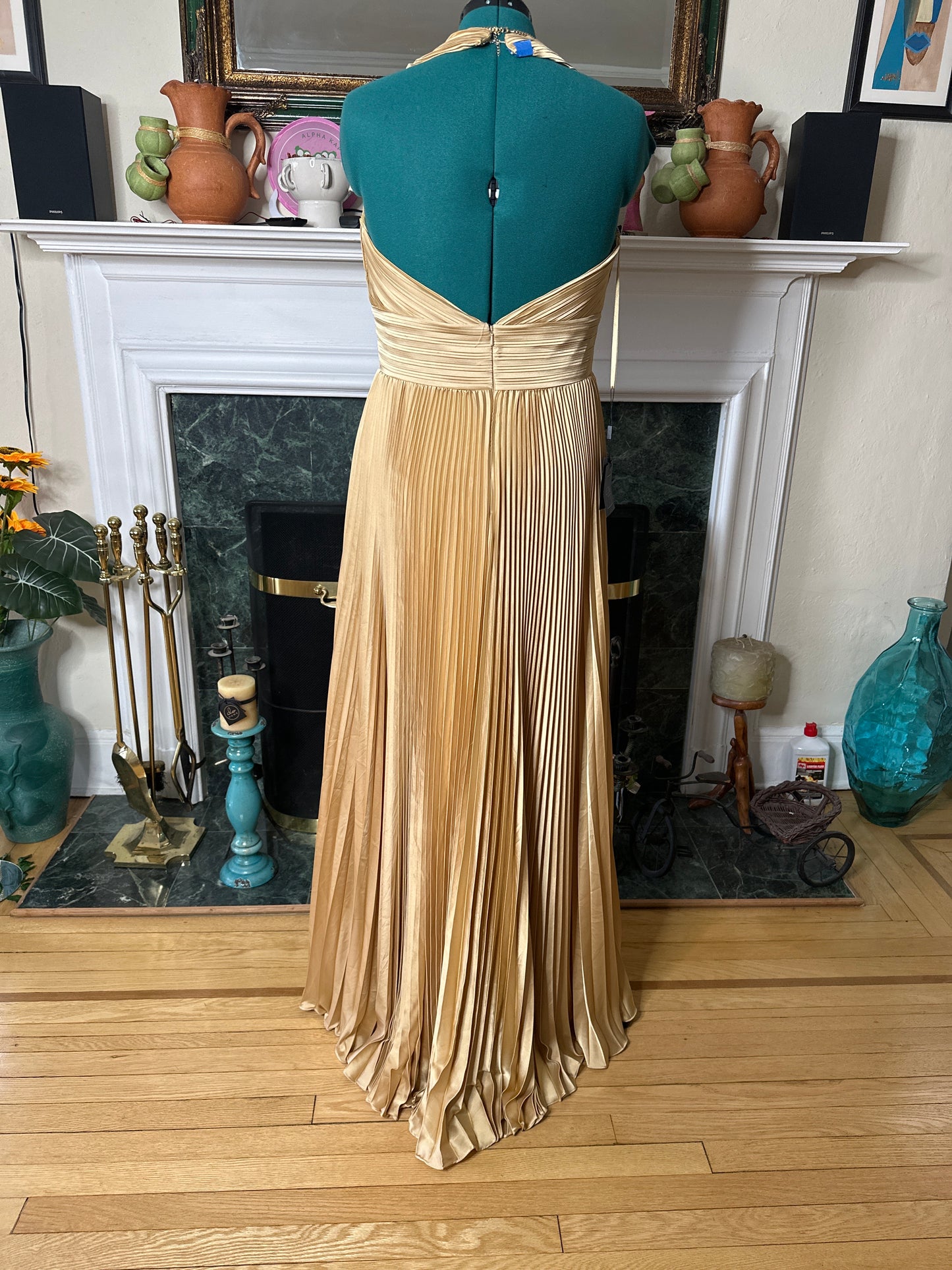 NEW Mac Duggal Halter gown sz 12 (hook and eye needs reinforcement)