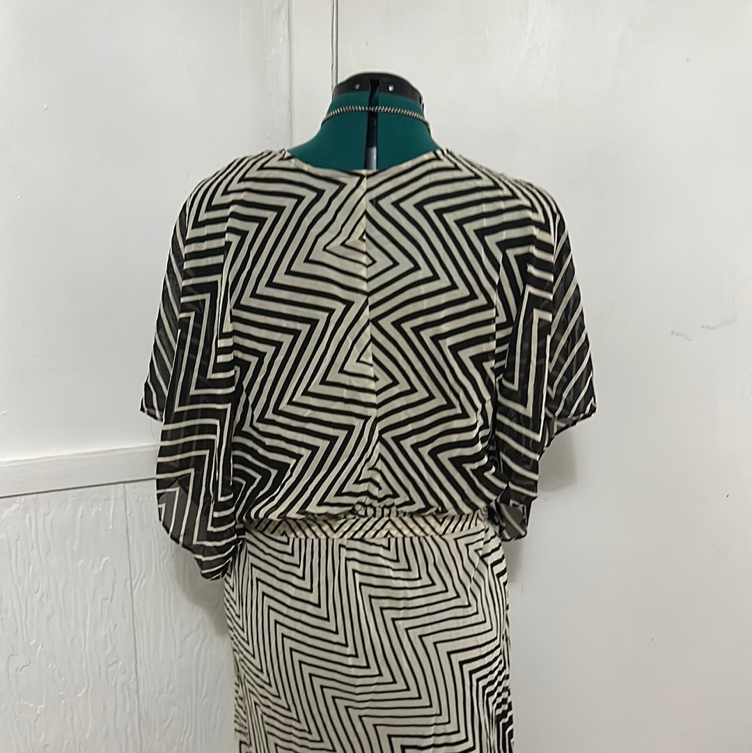 Signature by Robbie Bee Sz 12 w/brown slip