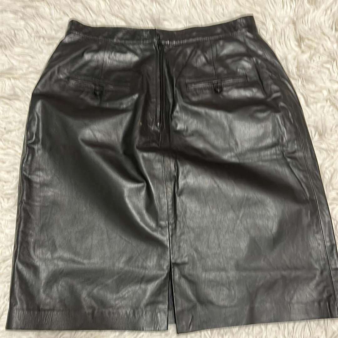 7.17 C.J Todd black leather Sz 12