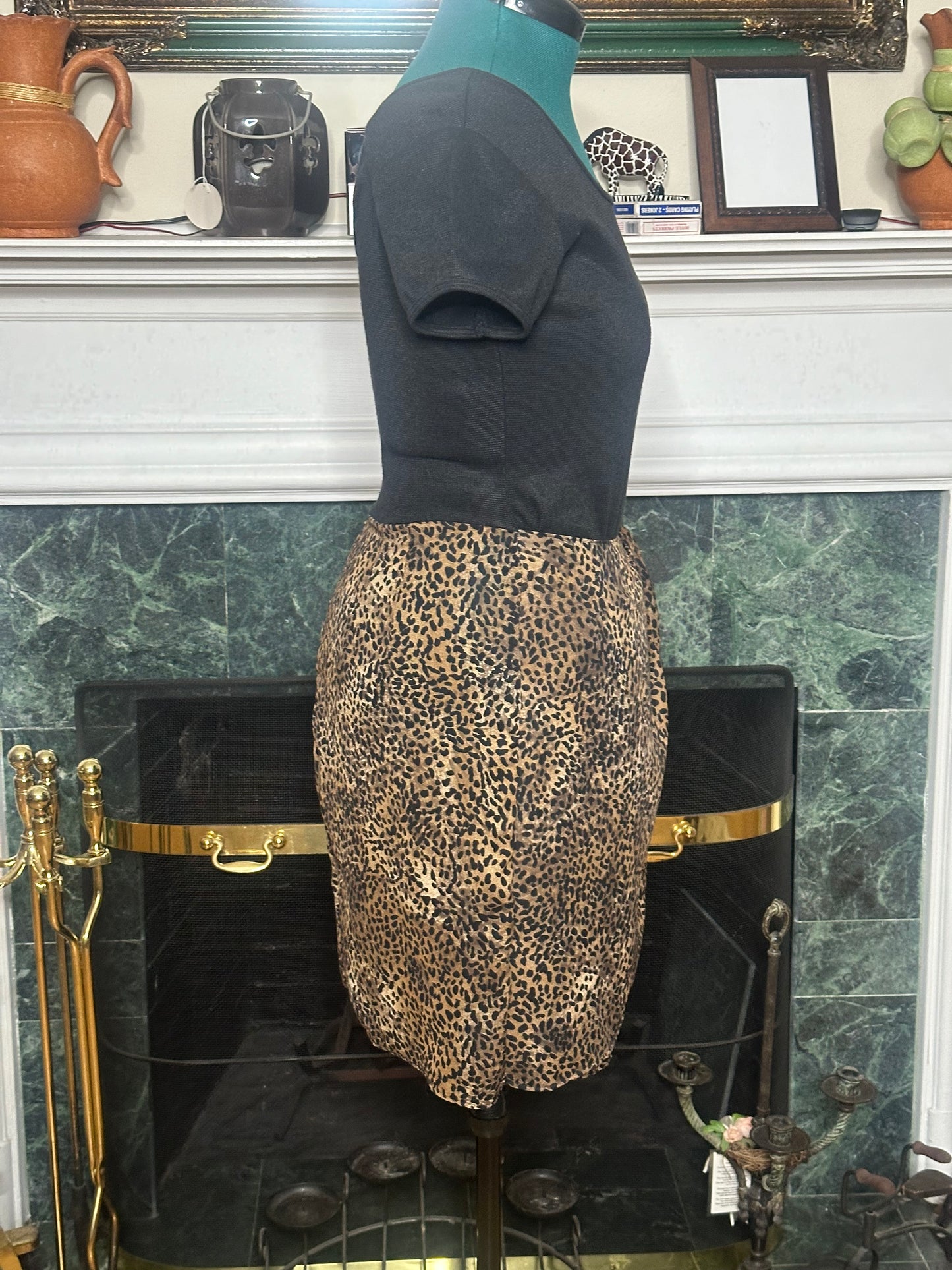 NWT Robbie Lee animal print faux wrap dress sz 12