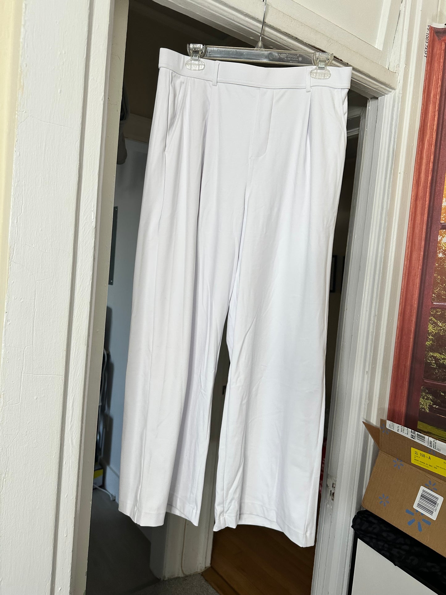 NWT Halara Flex Daystretch High waist white pants sz L inseam 29”