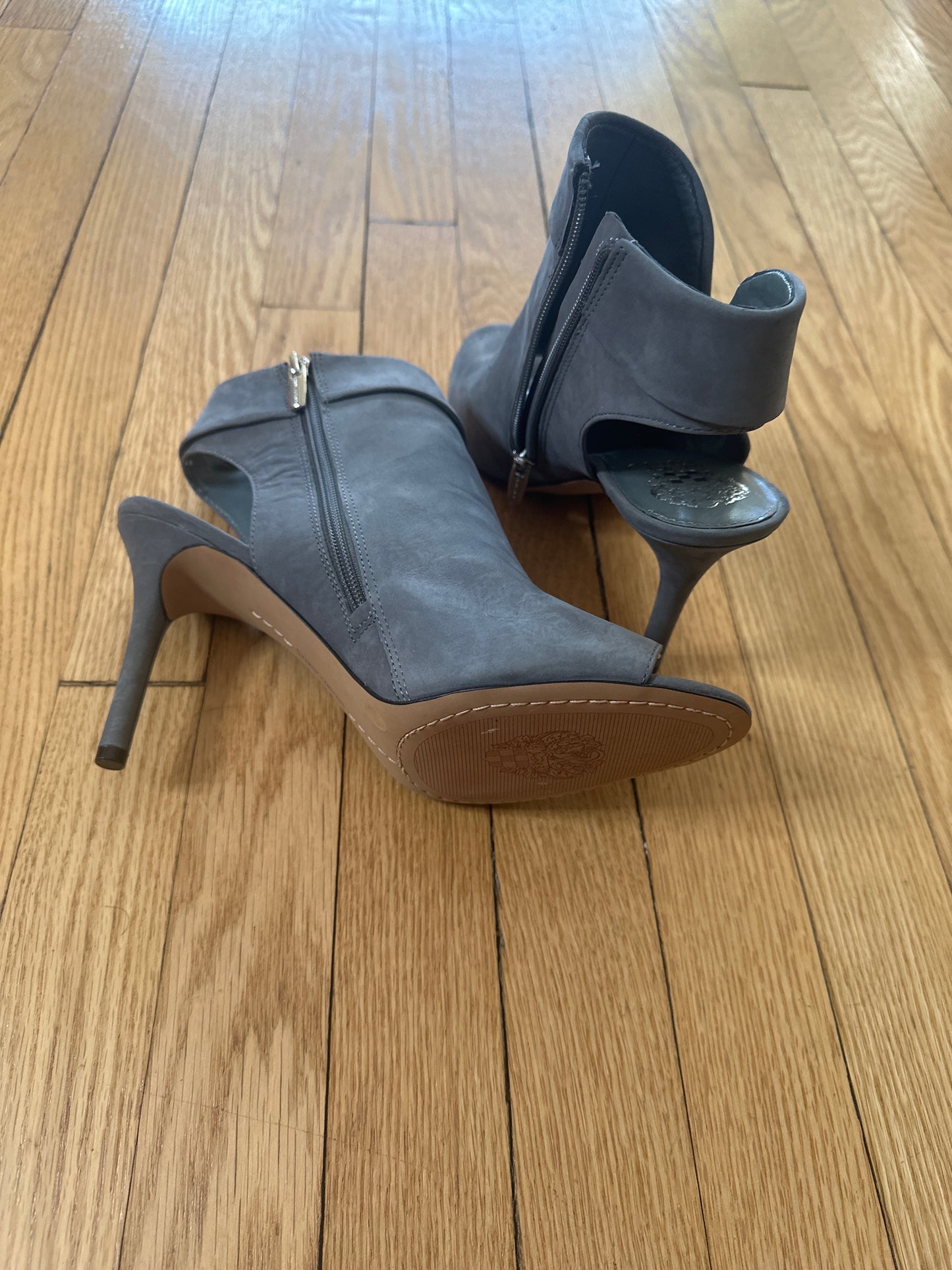 Vince Camuto Smoke Nubuck Booties sz 11- NEVER WORN