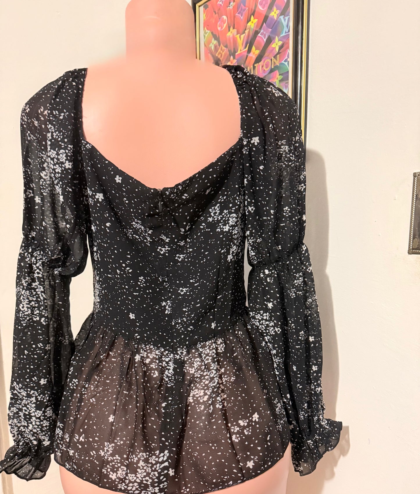 TCEC Black & White top
