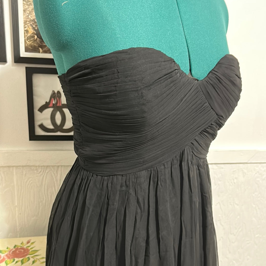 8.15 DONNA MORGAN BLACK STRAPLESS GOWN SZ 10