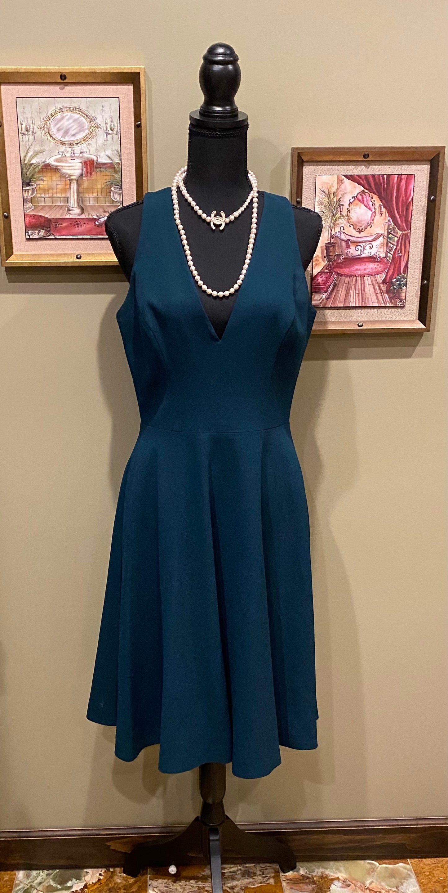 Dress The Population V Neck green dress Sz 8