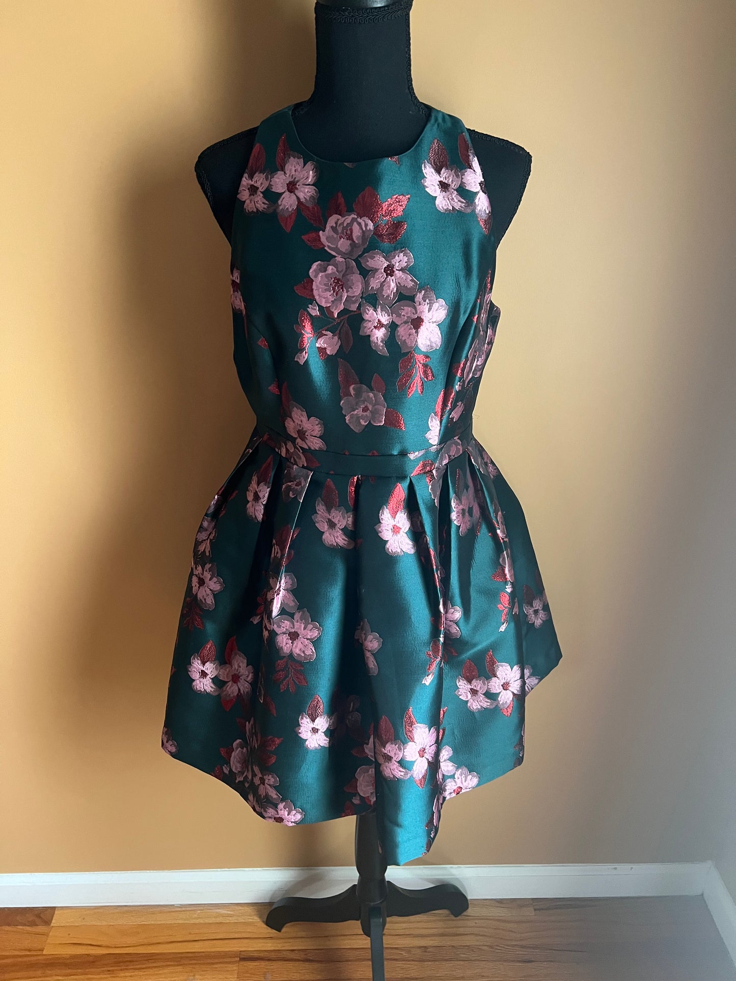Aidan Pink & Green dress Sz 12 fits like an 8