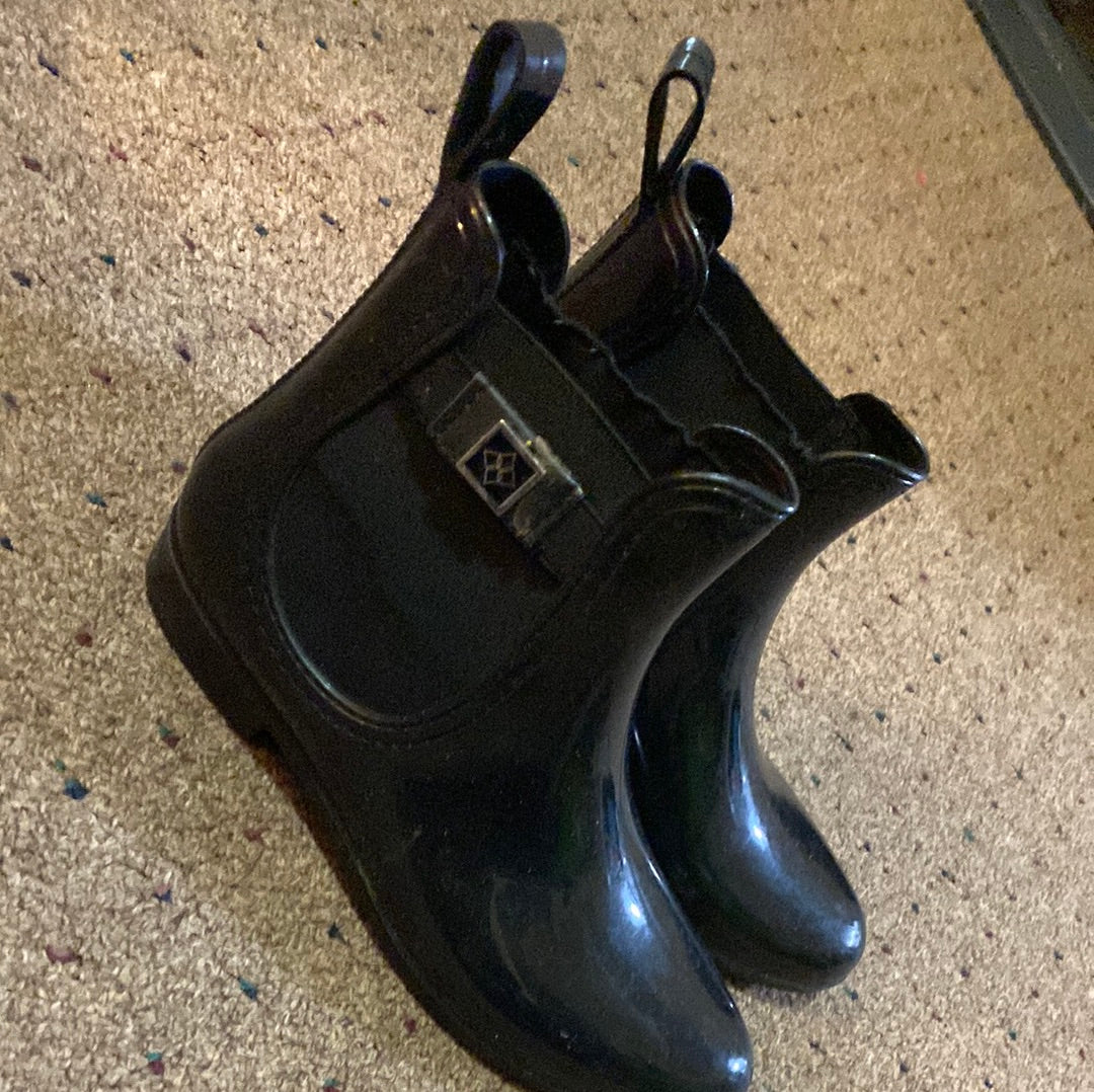 22622D DAV BLACK GLASGOW ANKLE BOOTS SZ 9