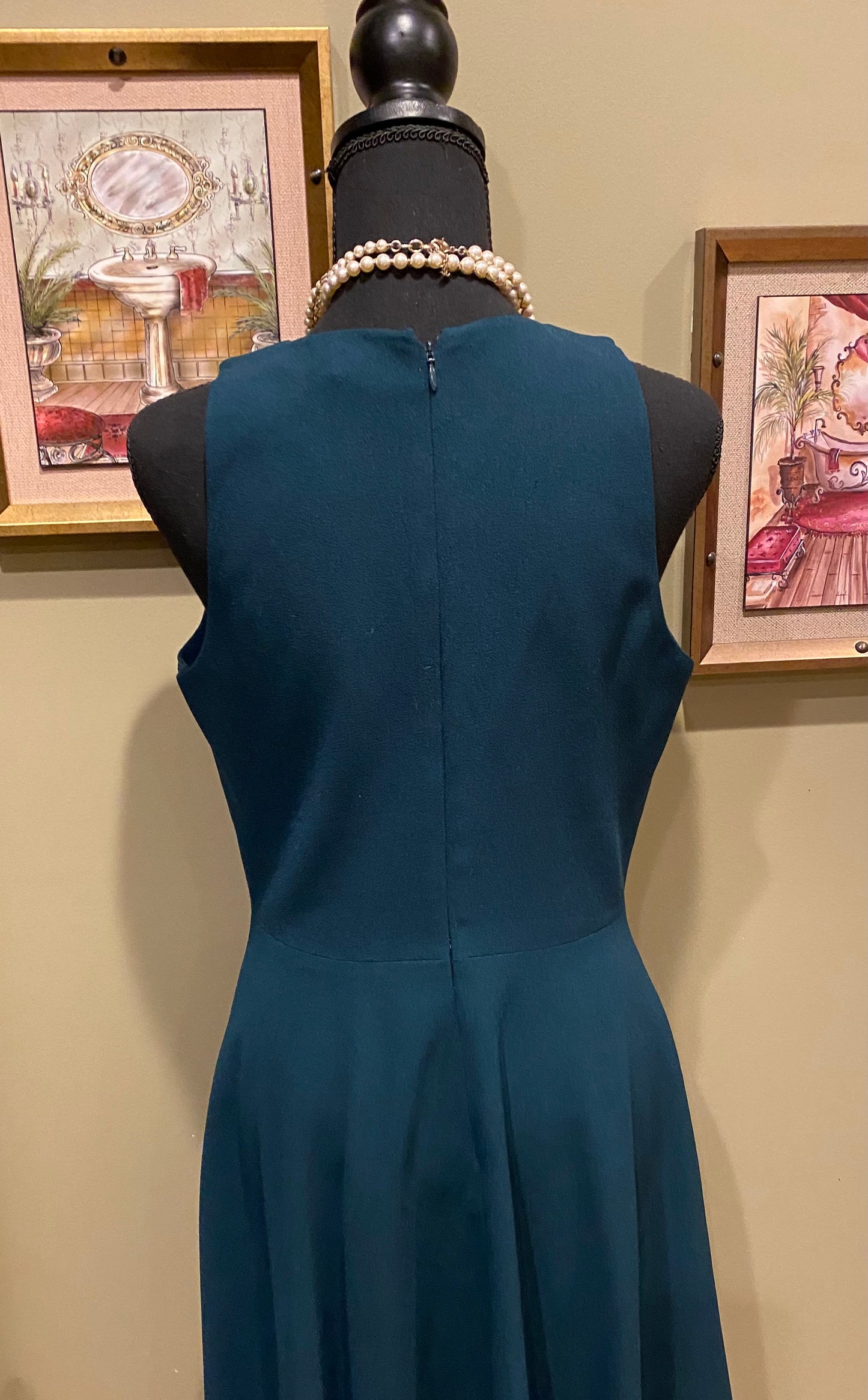 Dress The Population V Neck green dress Sz 8
