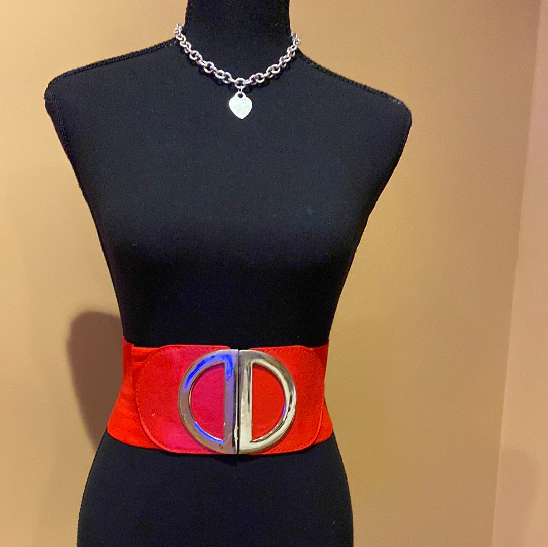 021822 Red Elastic gold HW belt Sz S/M