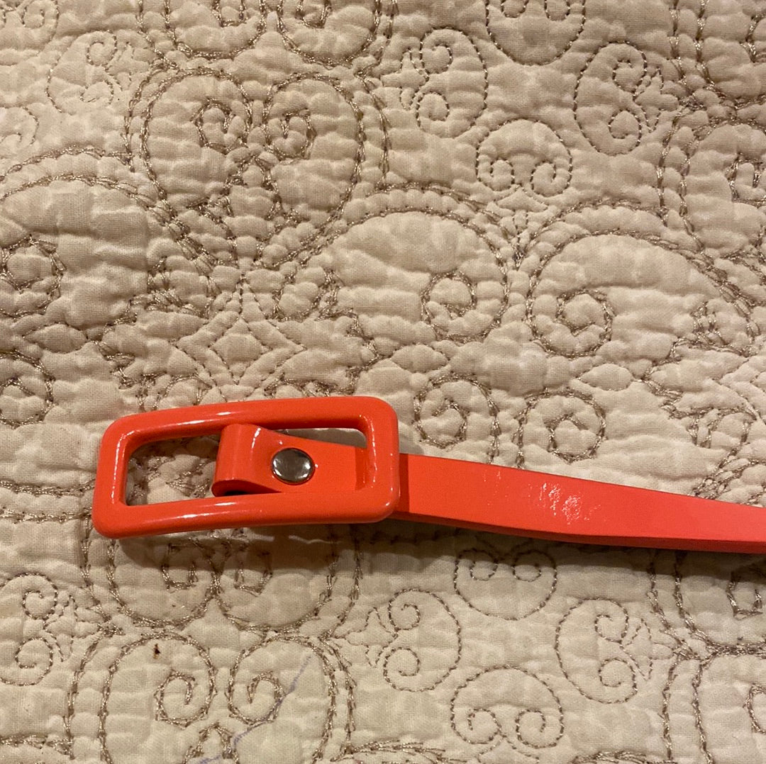 022822D Peach skinny belt Sz M