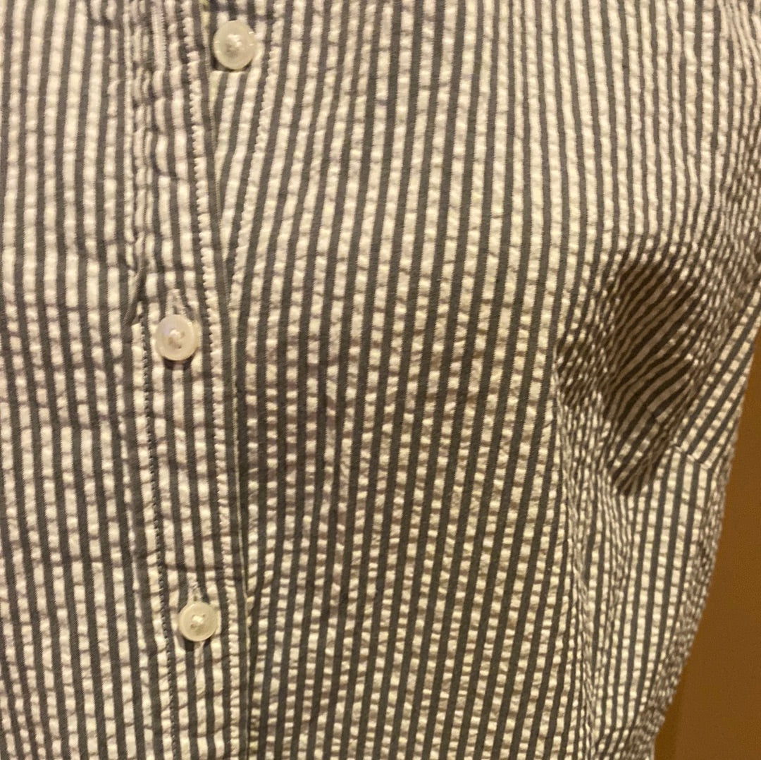 312 Banana Republic stripe seersucker top Sz 4