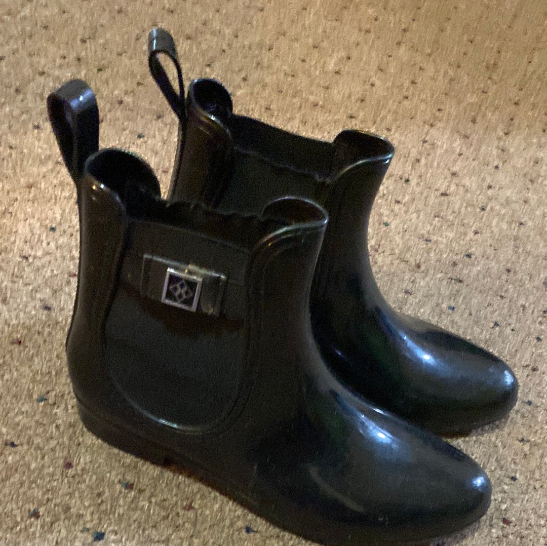 22622D DAV BLACK GLASGOW ANKLE BOOTS SZ 9