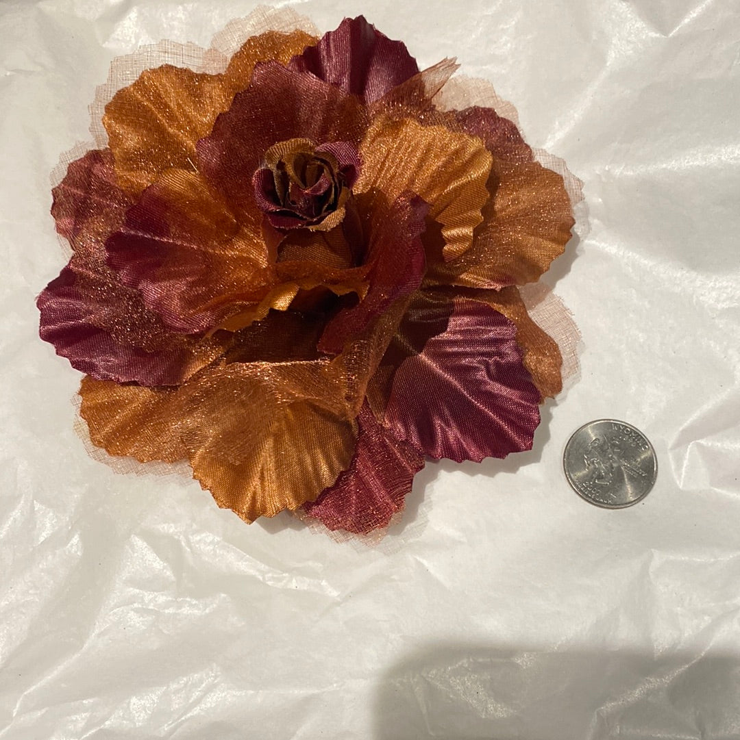 S730 MARION LARGE FLOWER BROOCH