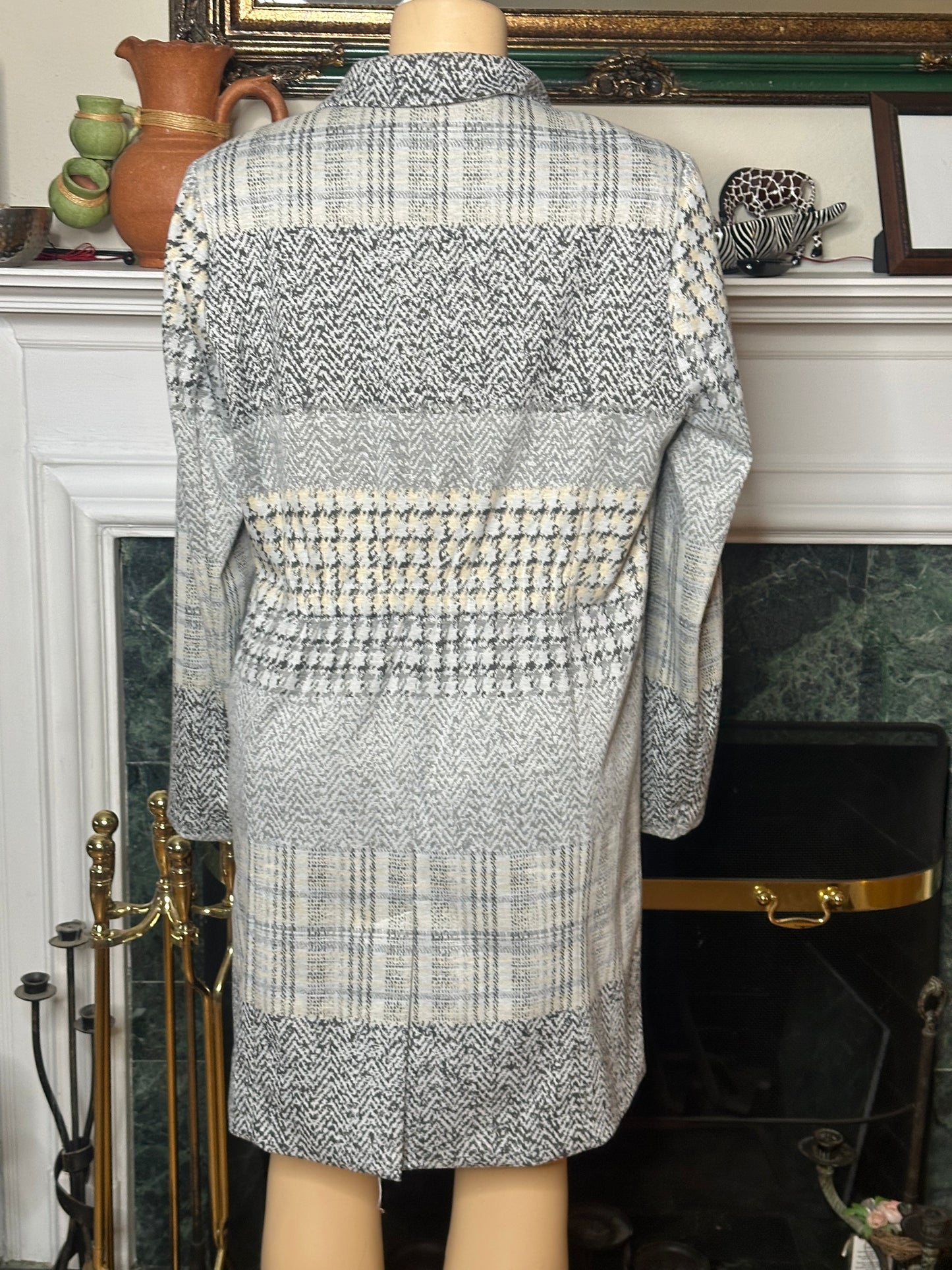 Preloved Cato grey print coat sz L