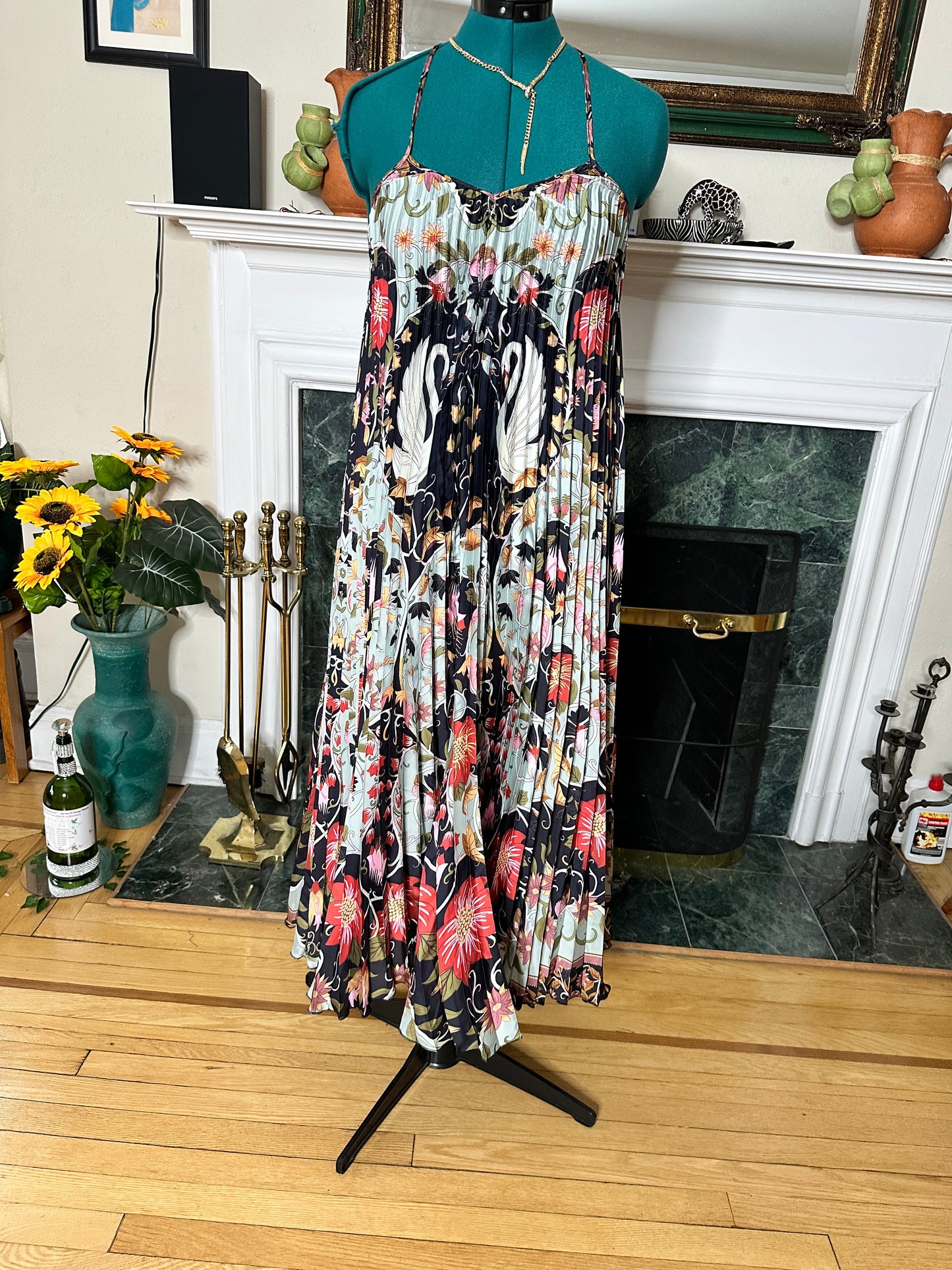 Farm Rio Pleated Sleeveless Dress Black Fkoral Print sz M