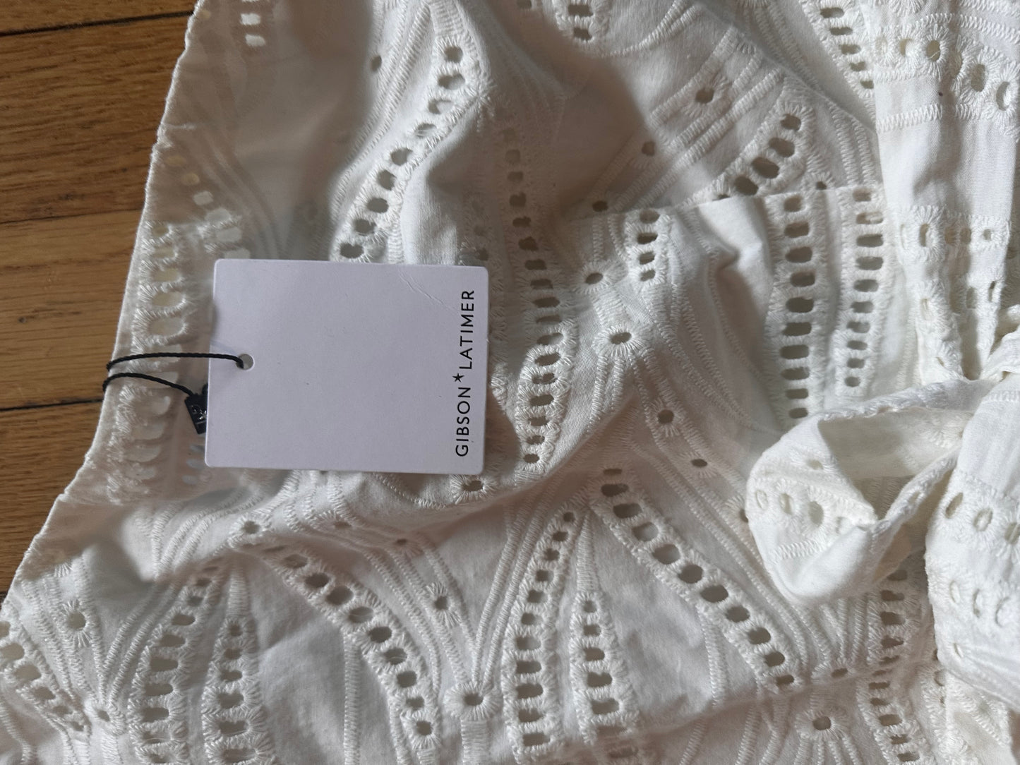 NWT Gibson and Latimor One Shoulder White Eyelet Dress With Belt Sz L