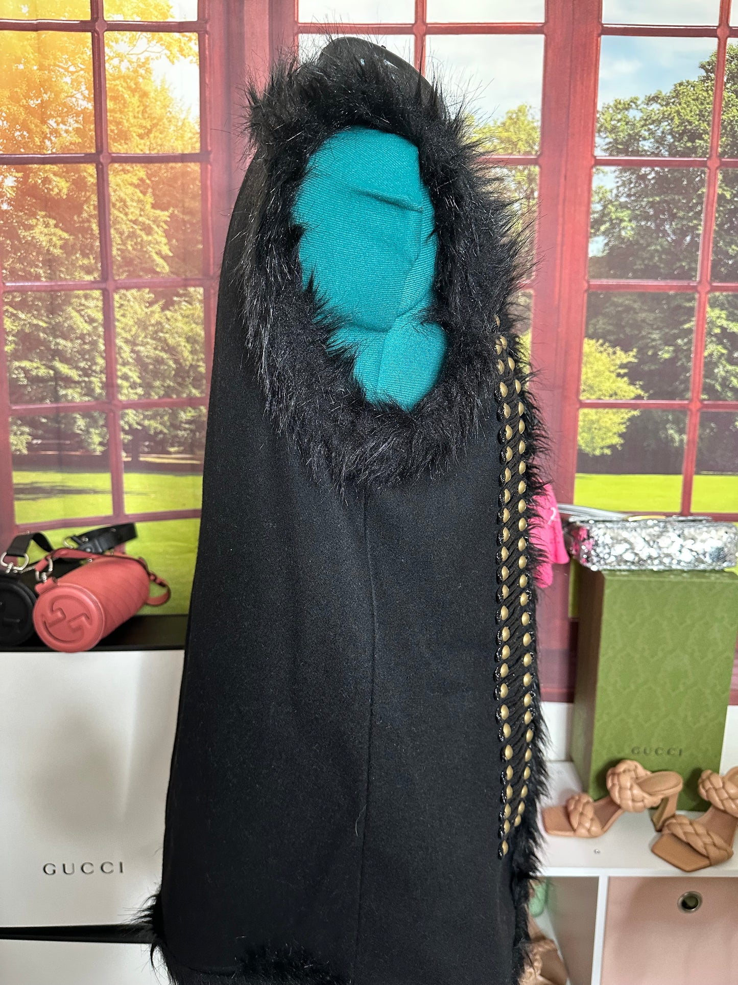 MM Vintage Black vest with faux fur trim and gold accents sz L