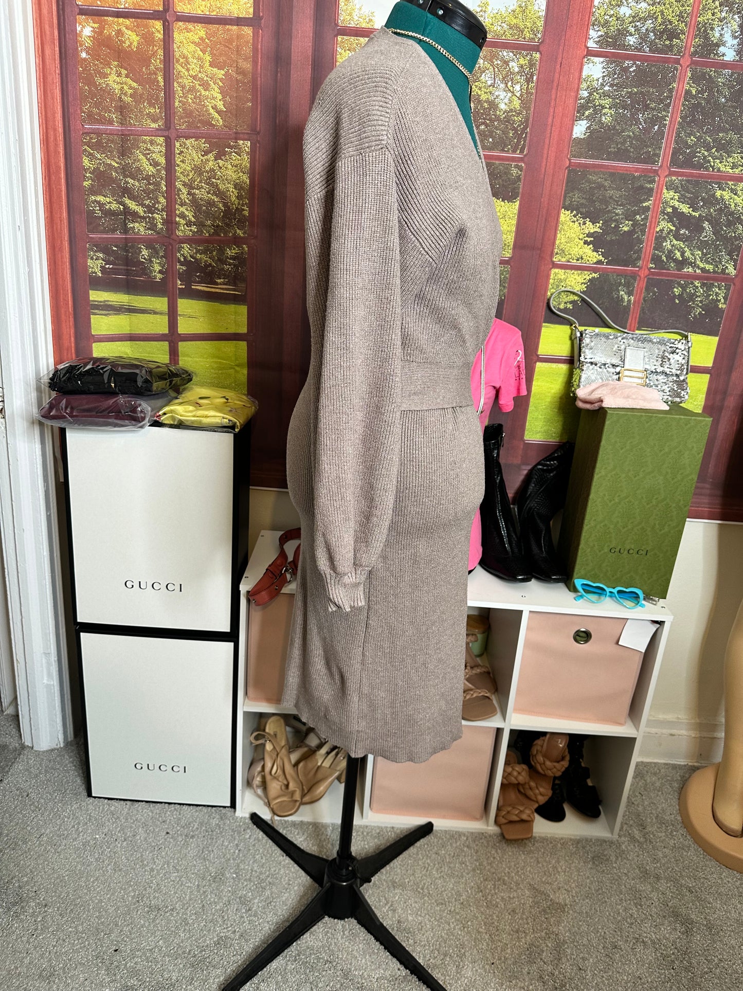 Charles Henry Taupe Sweater Dress with Balloon sleeves sz L