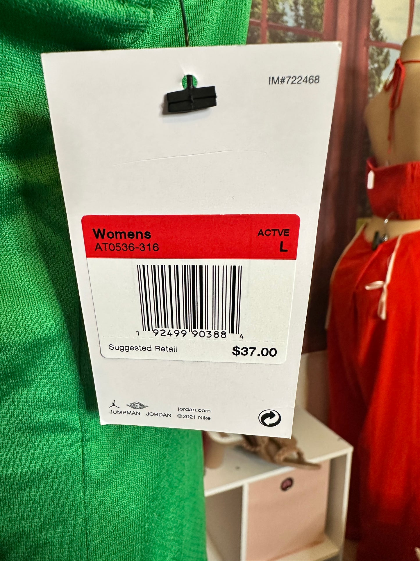 NWT Woman’s Nike Jordan Reversible Green and White Sleeveless Jersey Sz L