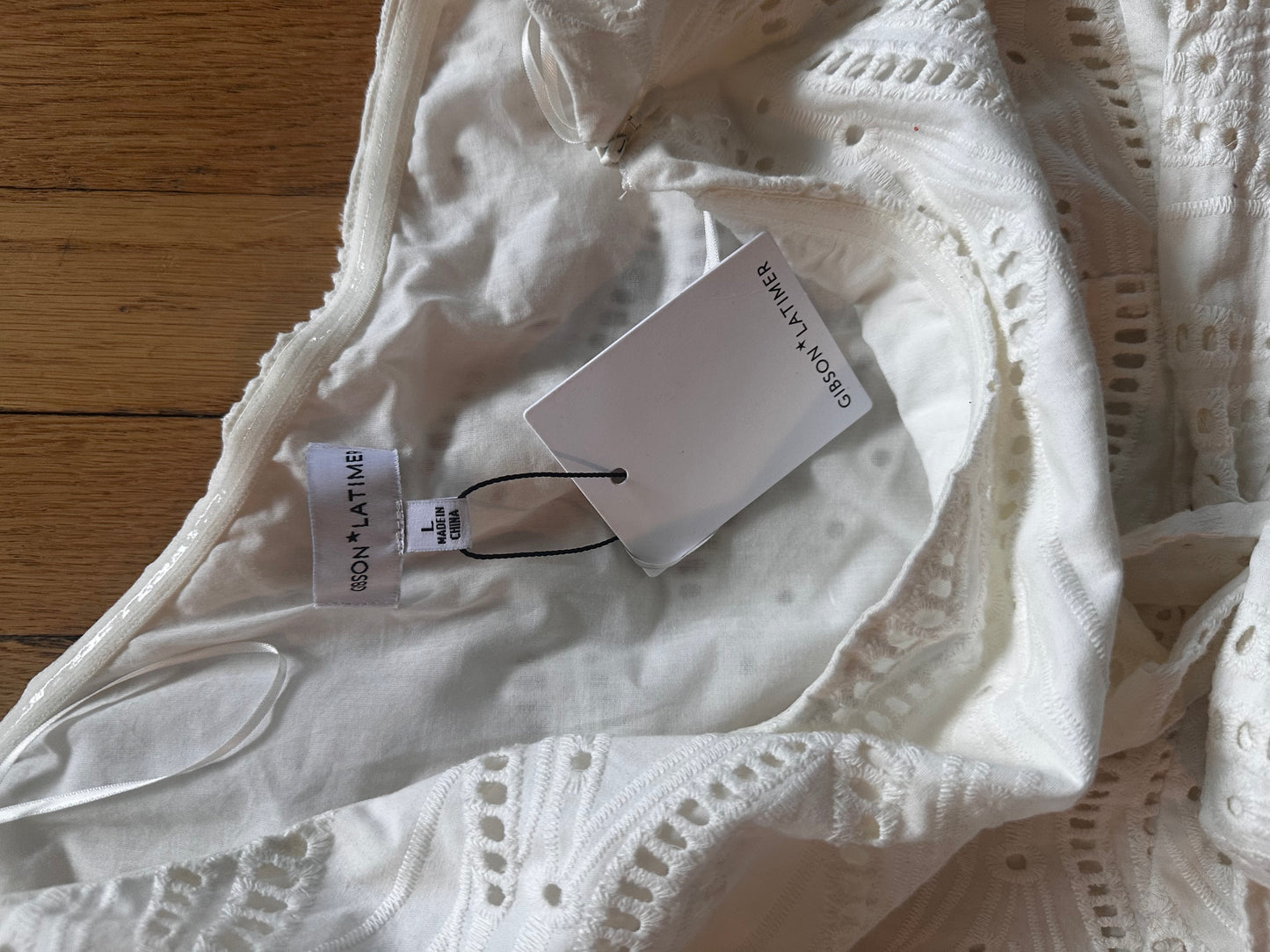 NWT Gibson and Latimor One Shoulder White Eyelet Dress With Belt Sz L