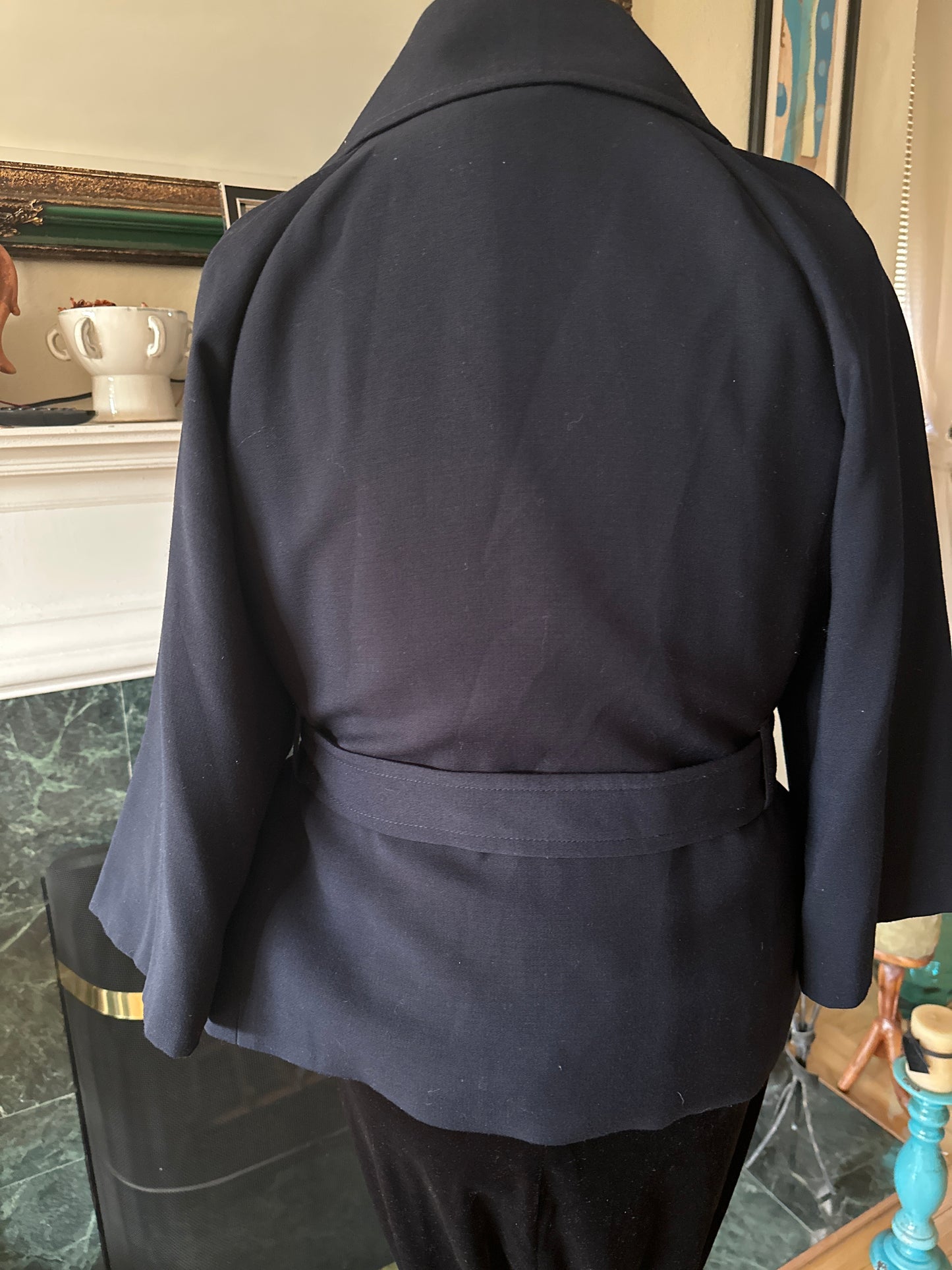 Tahari Navy Double Breast Blazer with belt sz 14