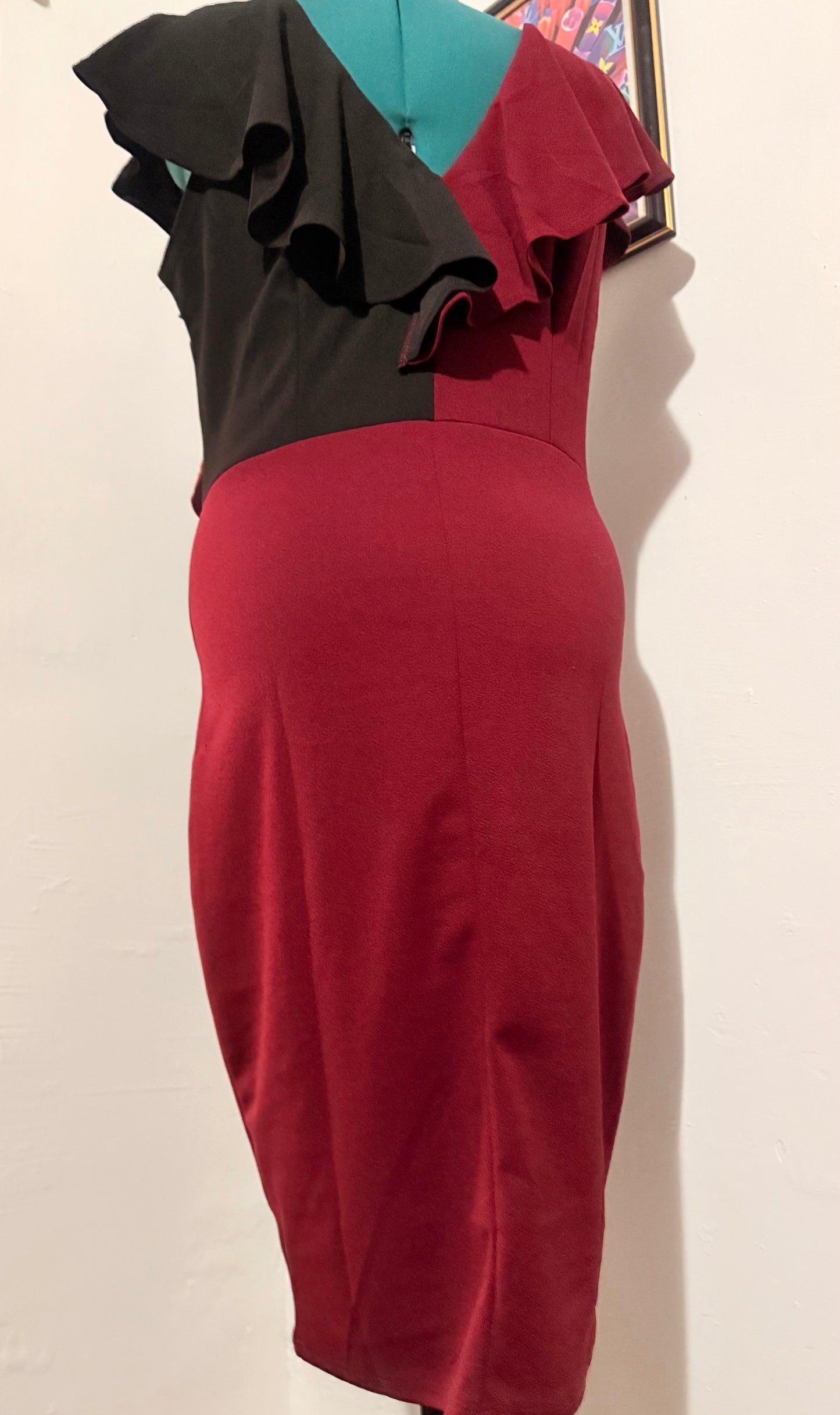 Glow Passion color block wine & black dress