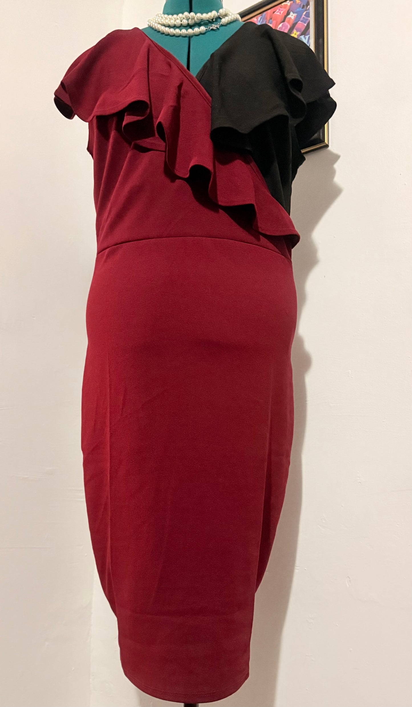 Glow Passion color block wine & black dress