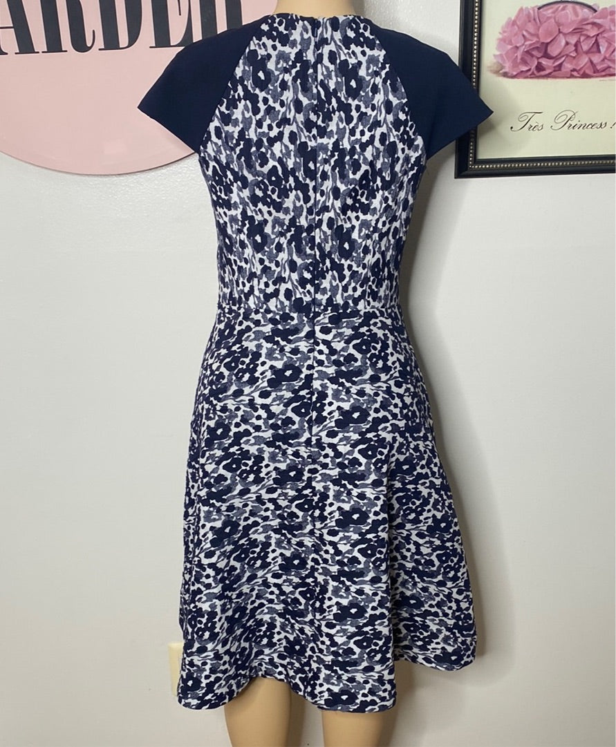 KAY UNGER BLUE JACQUARD TEXTURED FLORAL PRINT FIT AND FLARE EVENING/COCKTAIL DRESS WITH POCKETS SZ 10