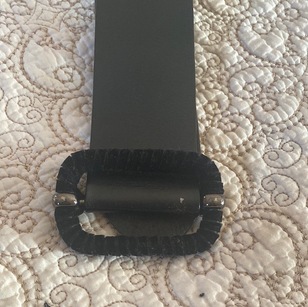 020922 Genuine leather Blk belt Size/M with velvet buckle