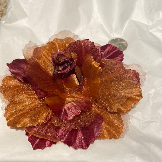 S730 MARION LARGE FLOWER BROOCH