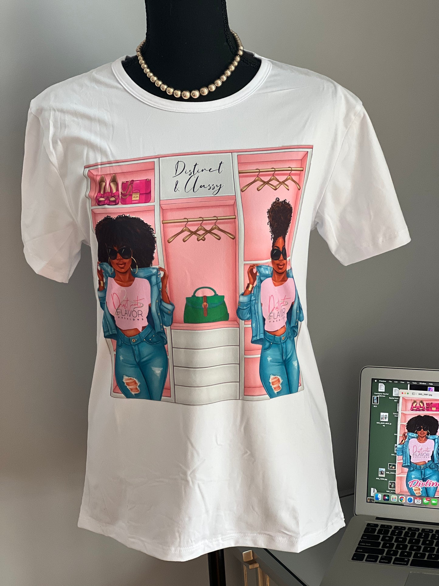 SheShe Graphic Tee