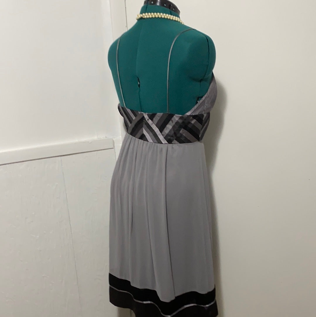 8.8 ELIZA J GREY/BLK DRESS SZ 12